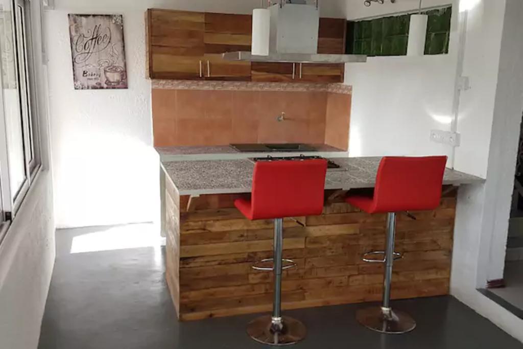Seven Apartments Ла Гулет Екстериор снимка