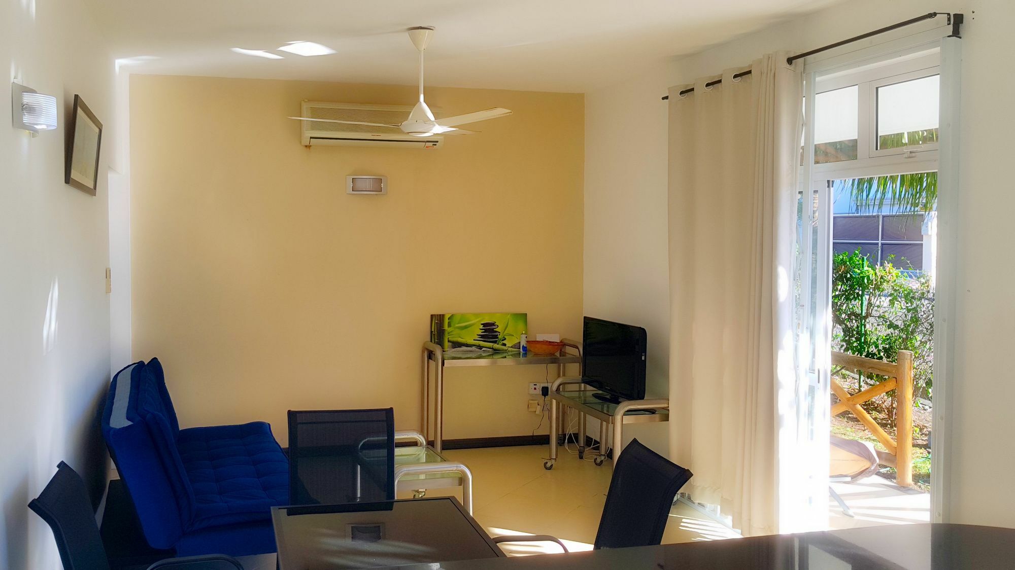 Seven Apartments Ла Гулет Екстериор снимка