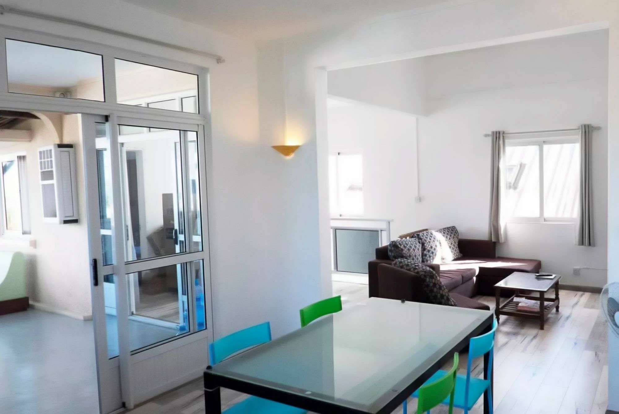 Seven Apartments Ла Гулет Екстериор снимка