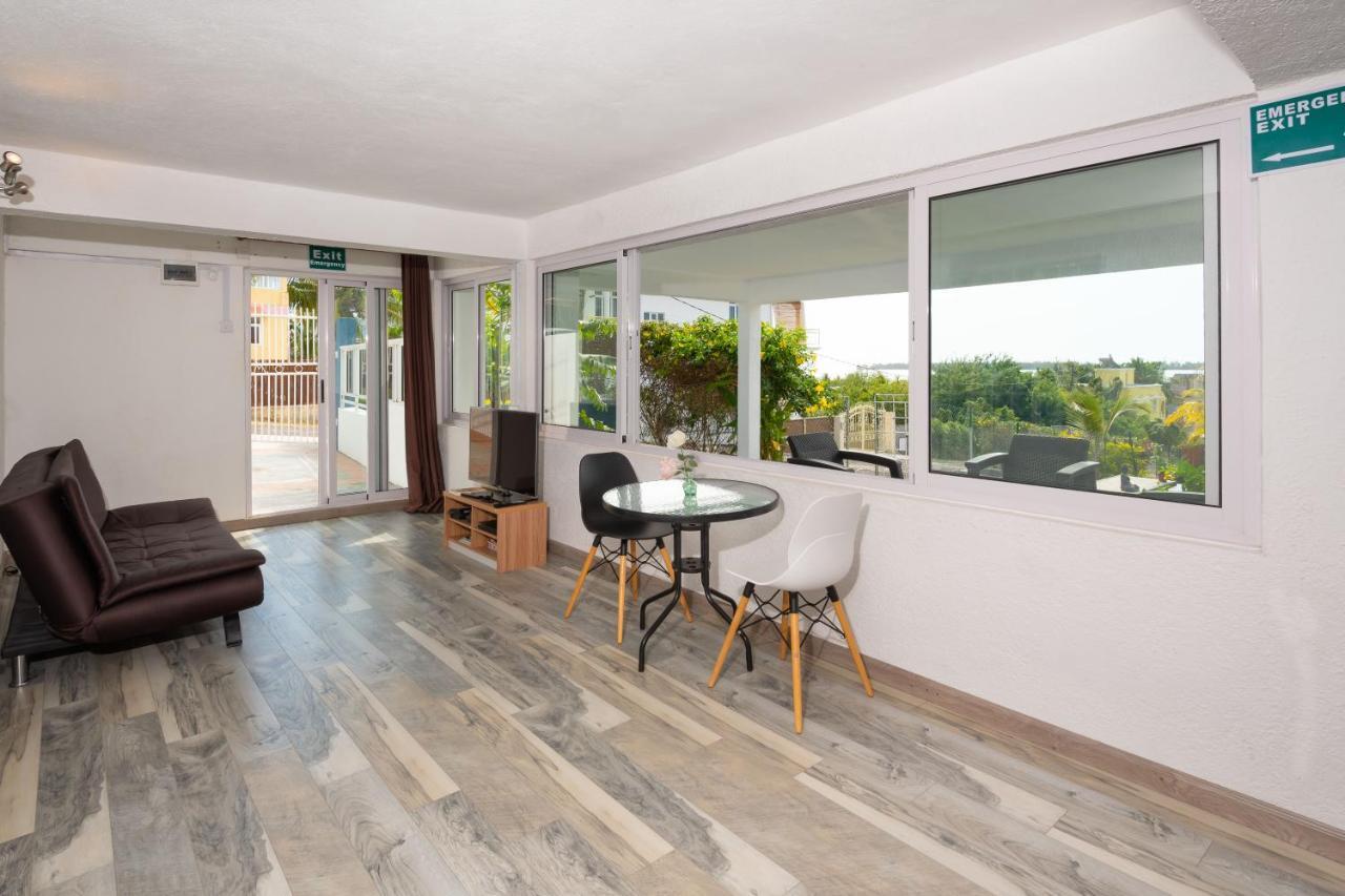 Seven Apartments Ла Гулет Екстериор снимка